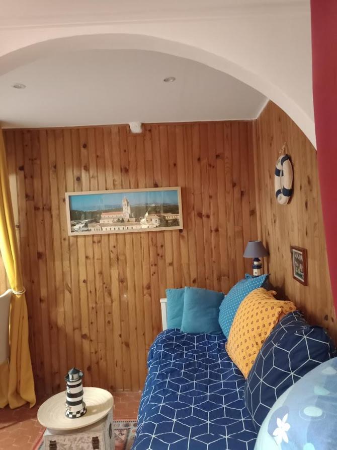 Cadre De Reve Mais Vous Faites Le Menage- Very Good Prices But You Have To Clea-N Th-E Flat Cannes Luaran gambar